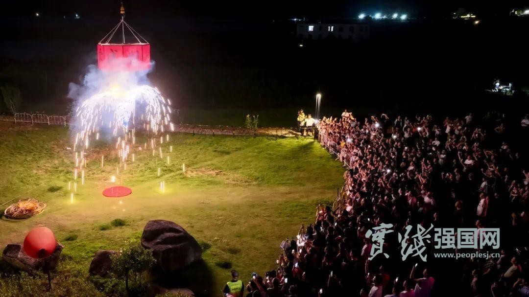 温州乐清：葡萄香里话丰年 非遗潮玩引客来