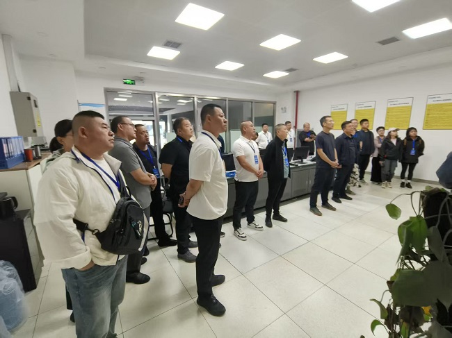 山西灵丘县民营企业家综合素质提升培训班在云南大学圆满结业