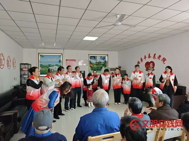 艺暖桑榆日,情满重阳节 微信图片_20251029141025_138_669.jpg