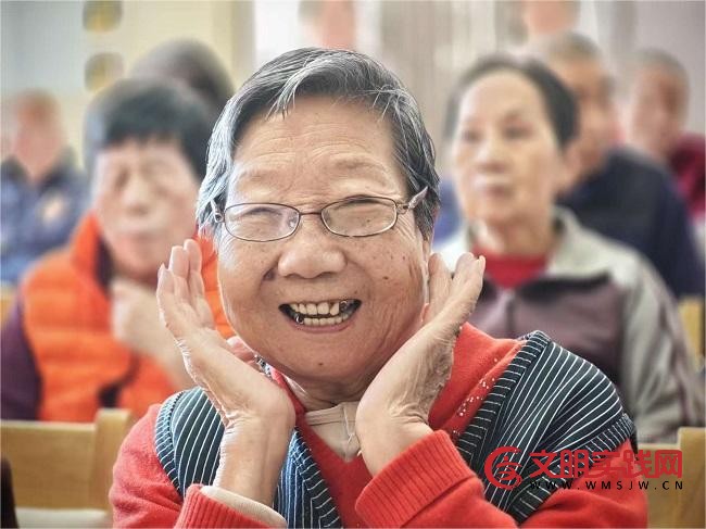 艺暖桑榆日,情满重阳节 微信图片_20251029141025_139_669.jpg