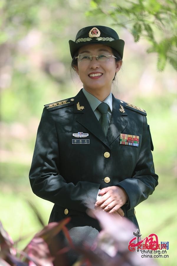 柔肩扛起拓荒之责,掌心传递医者温度!军医李慧灵的海岛坚守 柔肩扛起拓荒之责,掌心传递医者温度!军医李慧灵的海岛坚守