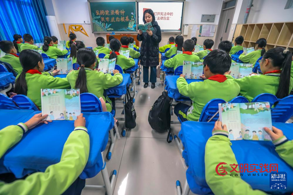 各地开展普法宣传 迎接国家宪法日 各地开展普法宣传 迎接国家宪法日