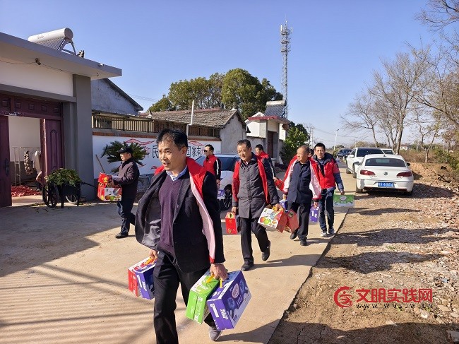 点亮星光 成长相伴 点亮星光 成长相伴