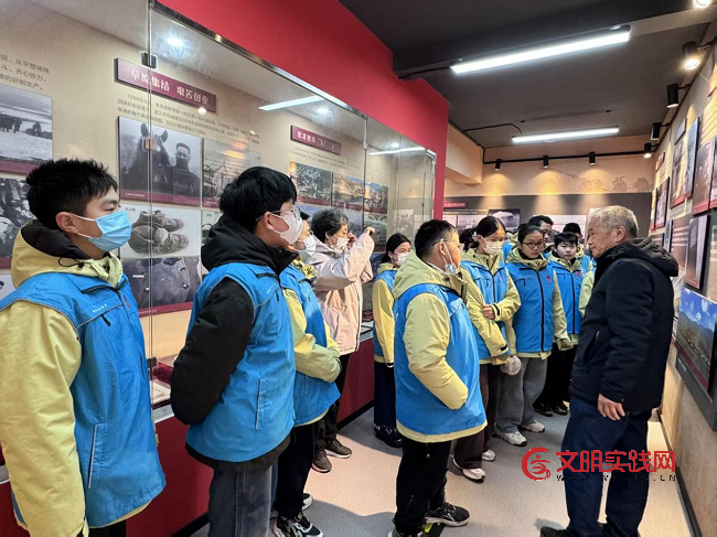 安徽:铭记国殇 星火传承 合肥学子在“两弹一星”精神纪念馆合肥馆的精神洗礼 图片5.png