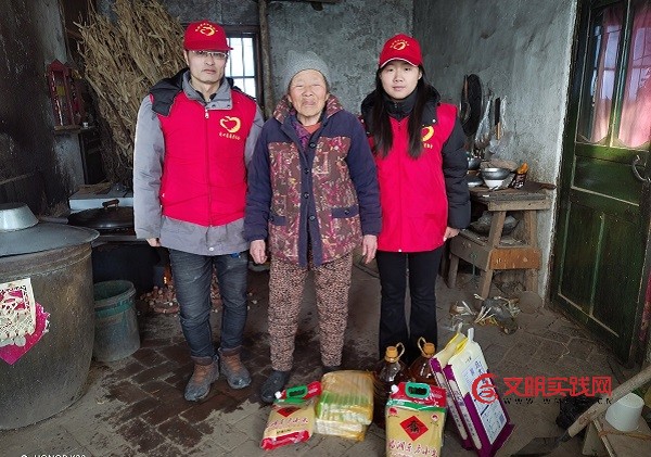 爱心送温暖   寒冬别样情