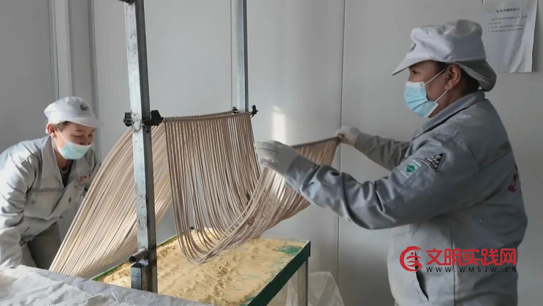 特色产业促就业 匠心打造新疆味