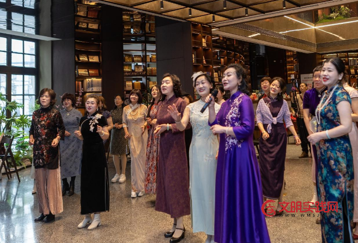 春风伴书香,阅见“她时光” ——她时光·锦心读书会民国“书香碟影”雅集在武汉东棠书局举行 image.png