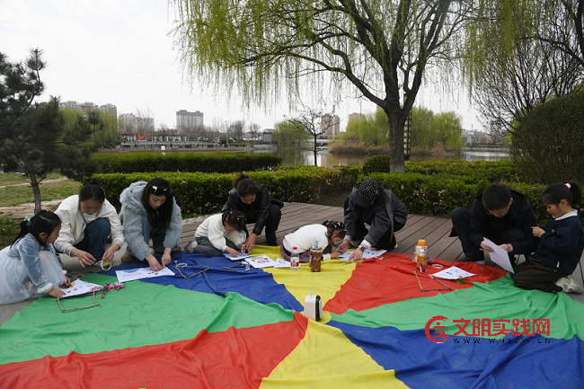 山西闻喜开展“赴一场春之约”亲子活动 山西闻喜开展“赴一场春之约”亲子活动
