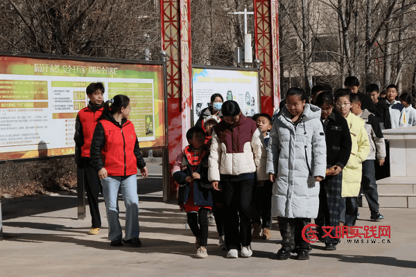 西宁沐风社会工作服务中心携手多部门开展“童趣探寰宇 喜乐迎新春”科普实践活动 234.PNG