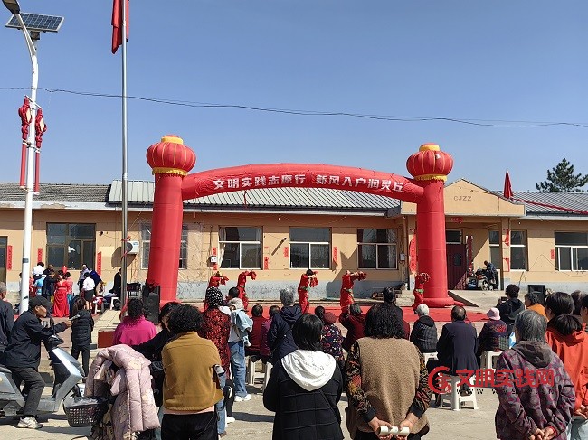 灵丘县开展“文明实践志愿行 新风入户润灵丘”主题文艺演出 微信图片_20260411212236_611_680.jpg