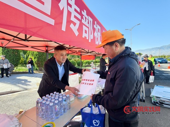 灵丘县委宣传部开展爱心助考暨普法宣传志愿服务活动 微信图片_20260608071230_843_680.jpg