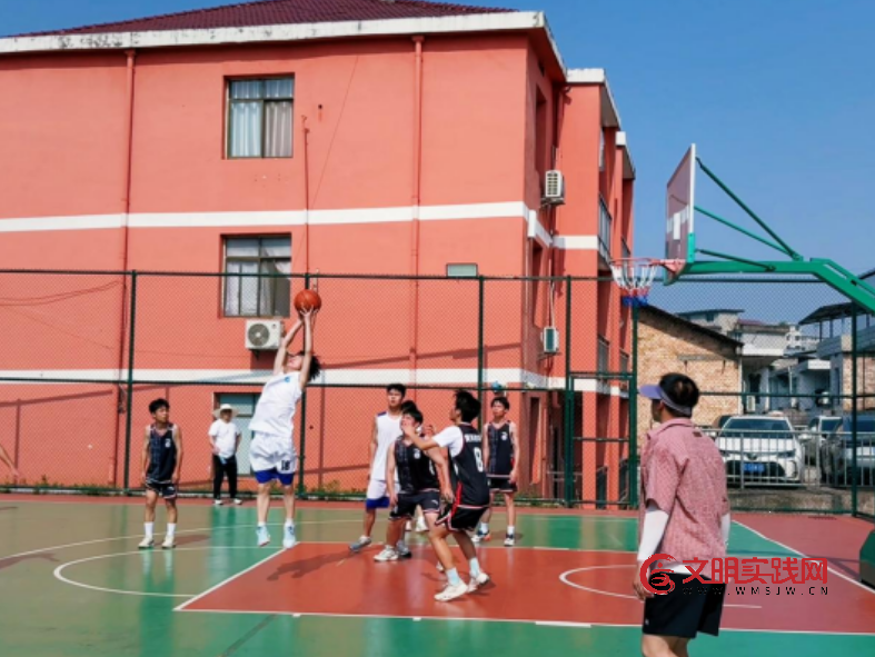 赛场逐鹿燃热血,篮下鏖战展雄风 ——江西万载县株潭中学成功举办赣西片区四校篮球赛 image.png