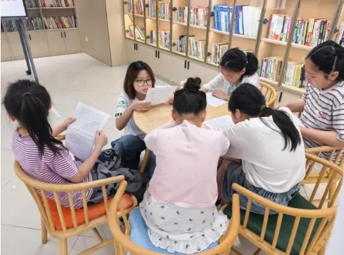 淮安大学生科学院“青衿书香志愿者队”走进长西街道党群服务中心开展阅读种子志愿服务活动 image.png