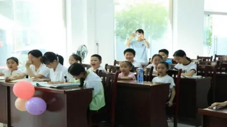 武汉学院风禾青律志愿服务队赴巴东实践:以法律赋能乡土孩童,青春护航乡村教育 image.png