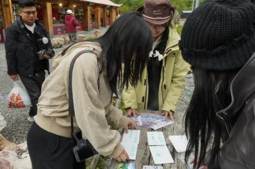 从直播间到雪山:清华学子探索文旅传播新路径 image.png